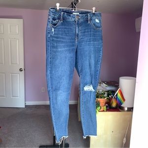 Ava & Viv from Target stretch distressed skinny jeans - super soft and stretchy